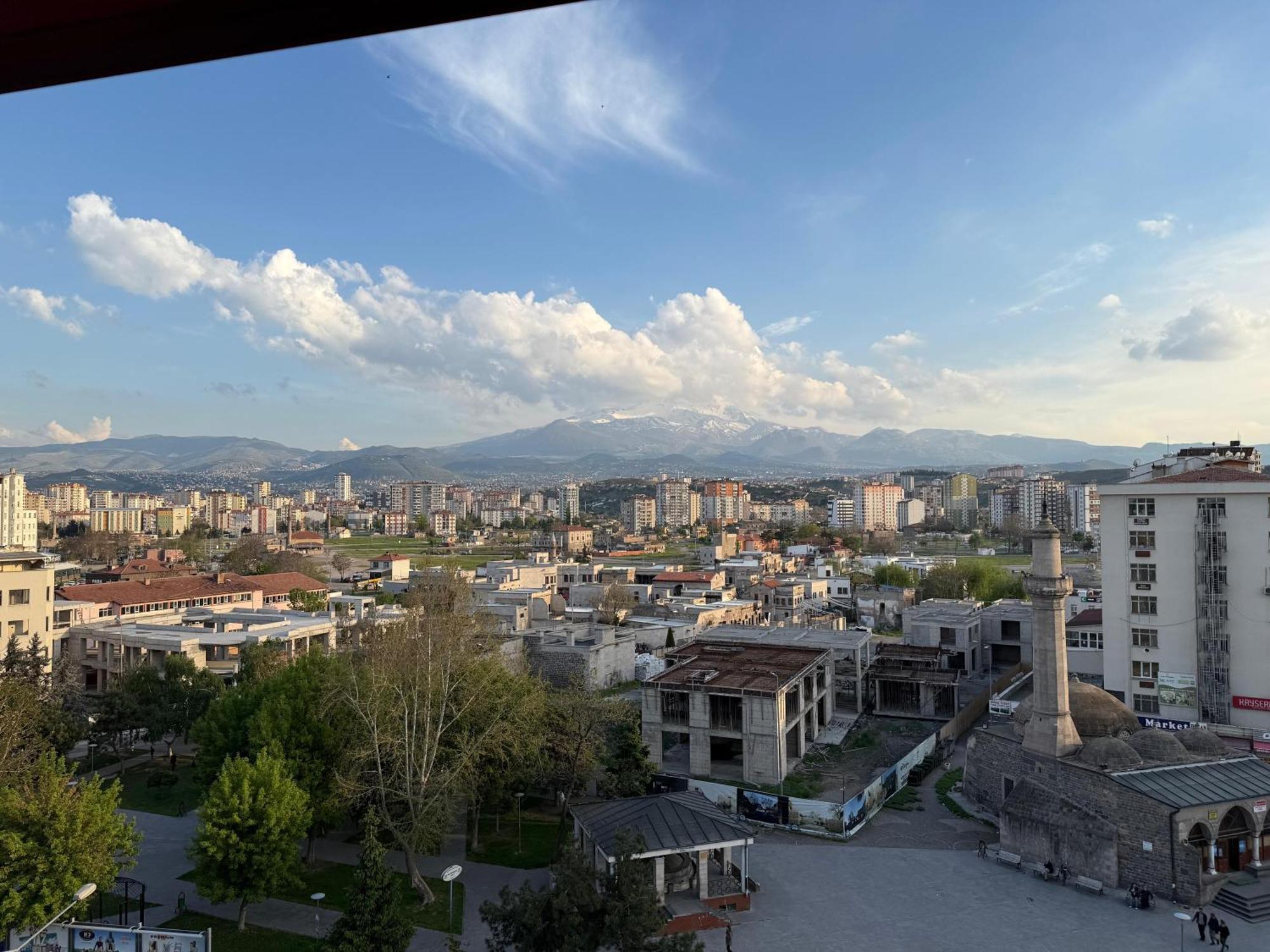 Buyuk Hotel Кайсери Экстерьер фото